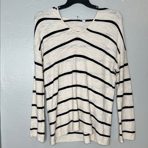Striped V-Neck Knit Sweater | Neutral Minimalist Cozy Lightweight Pullover Small - Picture 2 of 5